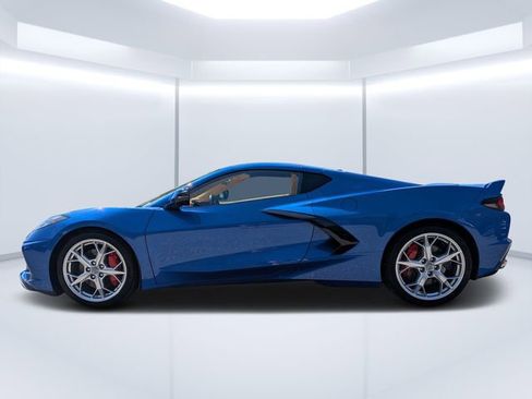 Used 2022 Chevrolet Corvette Stingray Premium Cpe w/ Z51 Performance Package RWD image 6
