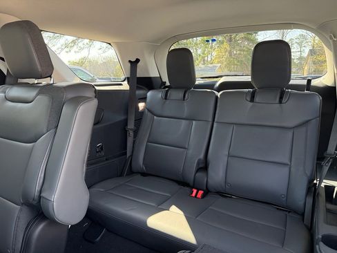 New 2026 Ford Explorer Active w/ Active Comfort Package image 25