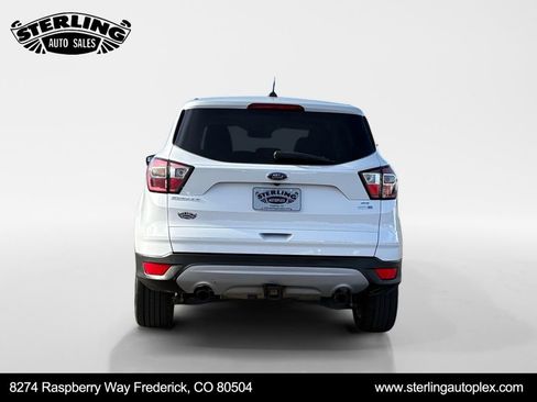 Used 2017 Ford Escape SE image 4