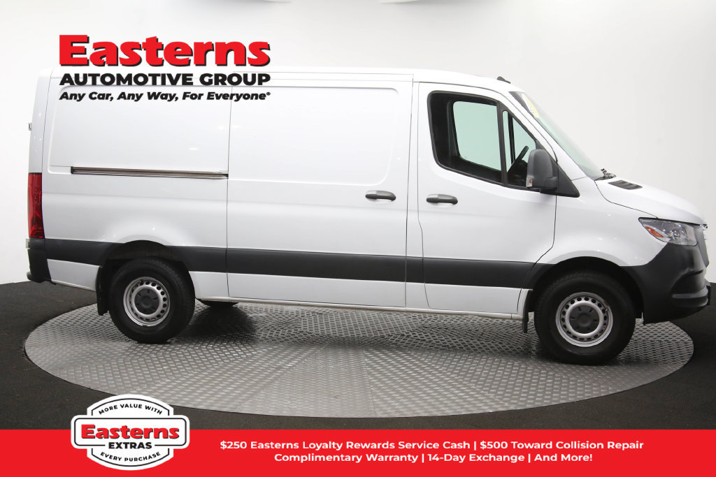 Used 2019 Freightliner Sprinter 2500 RWD image 42
