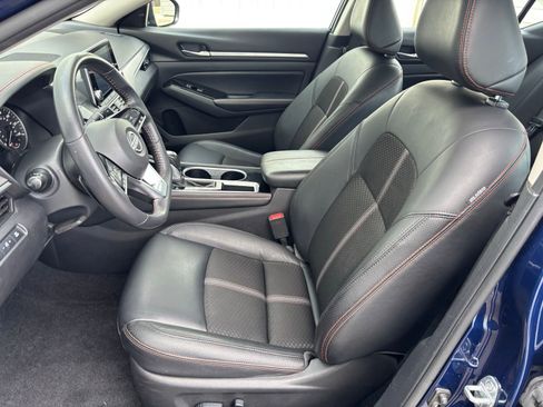 Used 2024 Nissan Altima 2.5 SR image 17