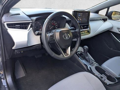 Certified 2025 Toyota Corolla SE image 10