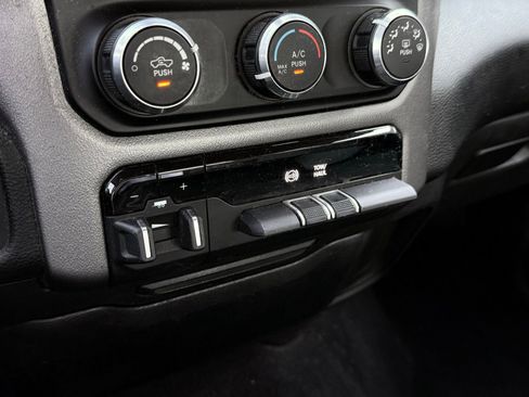 Used 2020 RAM 3500 Big Horn AWD/4WD image 43