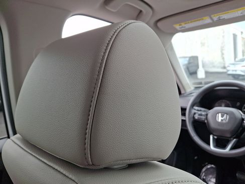 Used 2023 Honda CR-V EX-L image 9