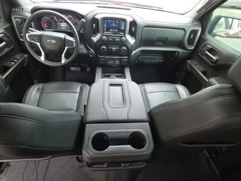 Used 2019 Chevrolet Silverado 1500 LT Trail Boss AWD/4WD image 14