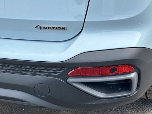 New 2026 Volkswagen Taos SE AWD/4WD image 17