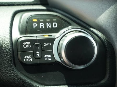 Used 2020 RAM 1500 Big Horn AWD/4WD image 34