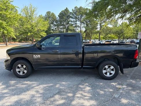 Used 2019 RAM 1500 Express AWD/4WD image 2