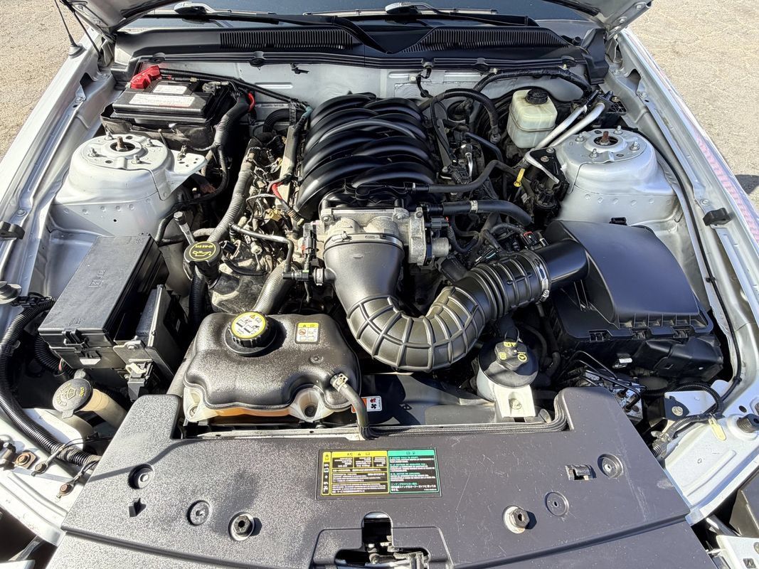 Used 2005 Ford Mustang GT RWD image 38