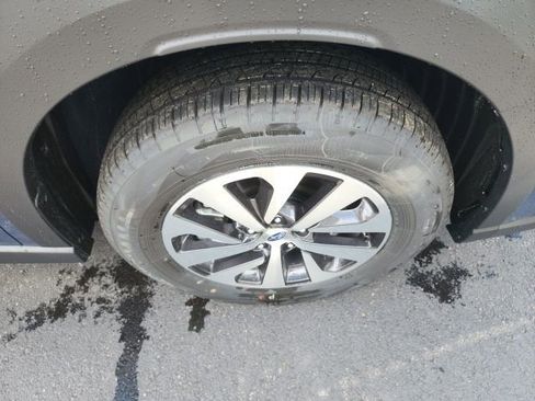 Used 2025 Subaru Outback Premium image 23