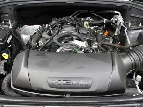 Used 2025 Dodge Durango R/T AWD/4WD image 31