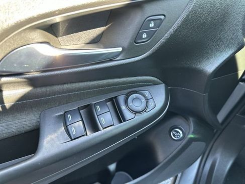Used 2024 Buick Envista Sport Touring w/ Convenience I Package FWD image 17