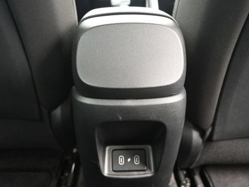 Used 2025 Hyundai Elantra SEL FWD image 16