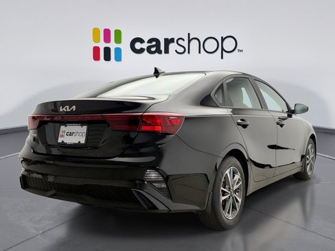 Used 2023 Kia Forte LXS FWD image 5