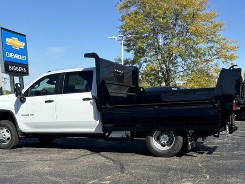 Used 2024 Chevrolet Silverado 3500 W/T w/ WT Convenience Package AWD/4WD image 2