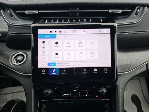 Used 2023 Jeep Grand Cherokee L Limited image 26