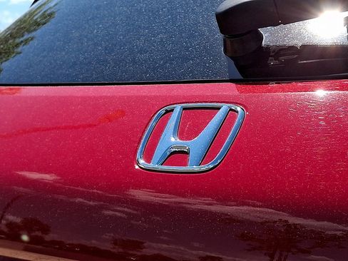 Used 2025 Honda HR-V Sport image 29
