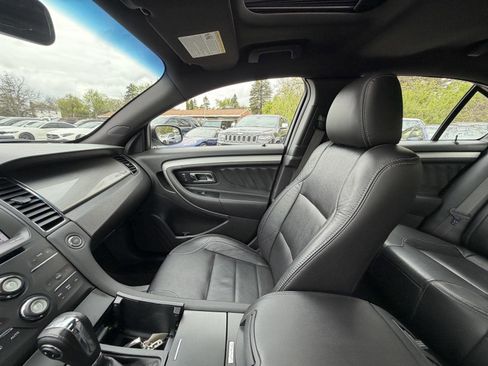 Used 2017 Ford Taurus SEL w/ Equipment Group 201A FWD image 21