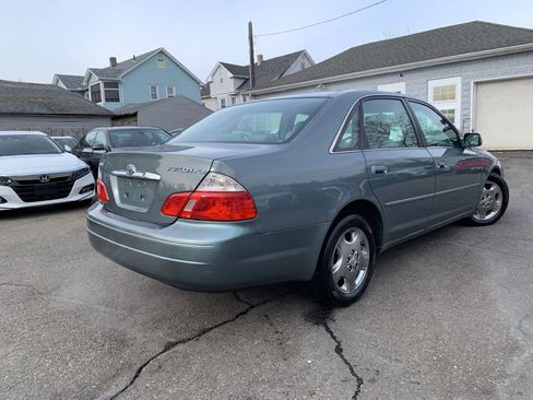 Used 2004 Toyota Avalon XLS image 5
