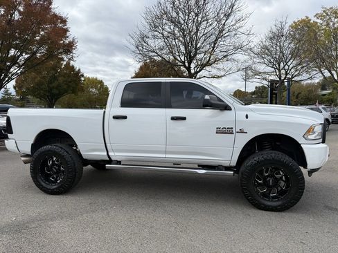 Used 2017 RAM 2500 SLT image 5