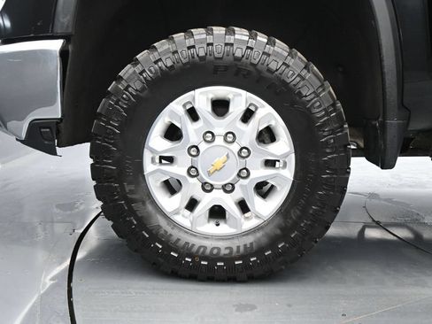 Used 2024 Chevrolet Silverado 2500 LTZ AWD/4WD image 28