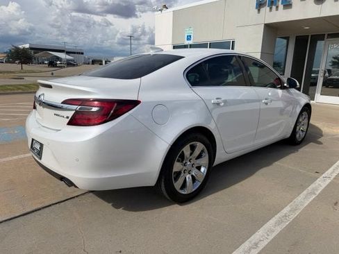 Used 2016 Buick Regal Premium FWD image 2