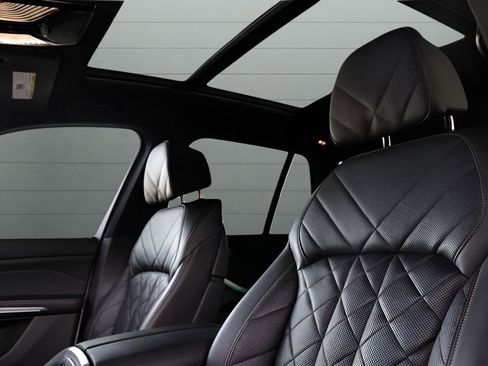 Used 2024 BMW X5 xDrive40i image 2