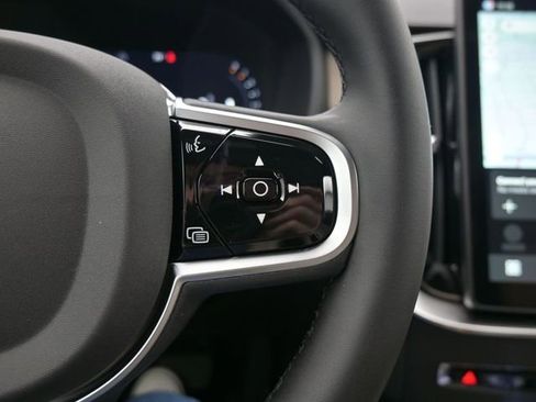 New 2026 Volvo XC90 B6 Plus image 25