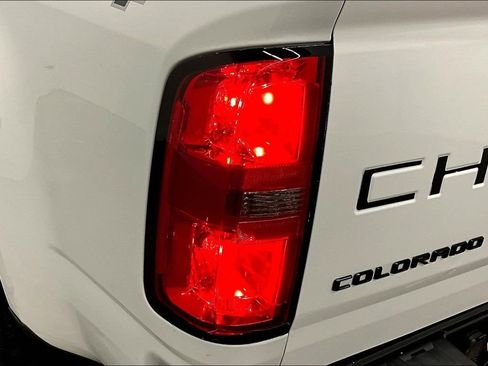 Used 2022 Chevrolet Colorado LT w/ Trail Boss Package AWD/4WD image 24