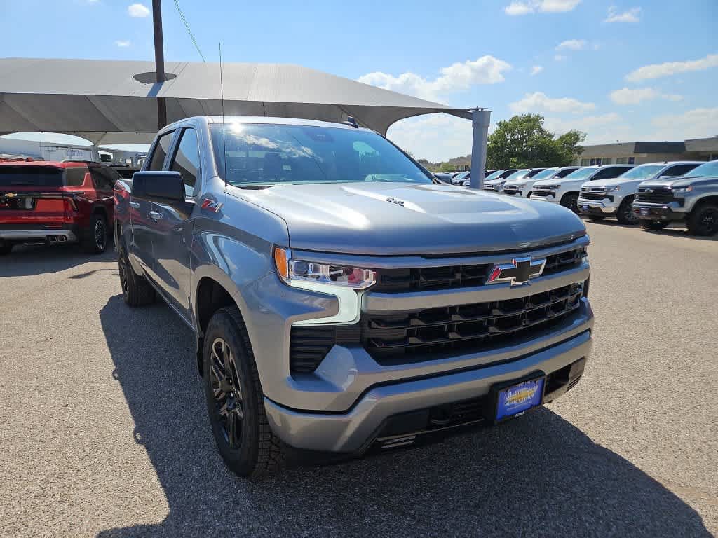 New 2026 Chevrolet Silverado 1500 RST w/ Z71 Off-Road Package AWD/4WD image 2