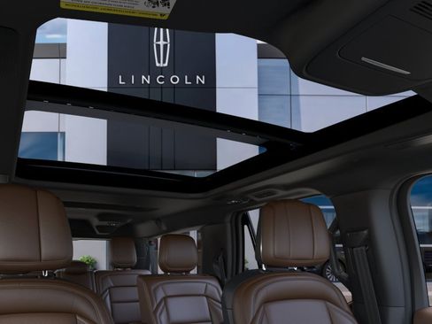 New 2026 Lincoln Navigator L Reserve AWD/4WD image 22