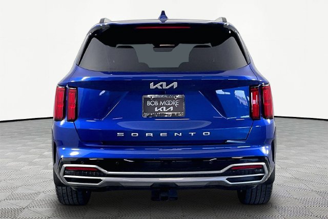 Certified 2022 Kia Sorento SX FWD image 5
