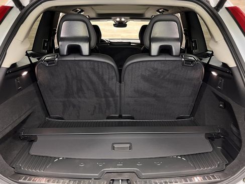 Used 2024 Volvo XC90 B6 Ultimate w/ Protection Package Premier image 11