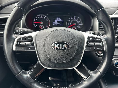 Used 2020 Kia Sorento S image 27
