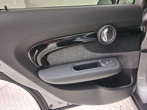 Certified 2024 MINI Cooper Clubman S FWD image 20