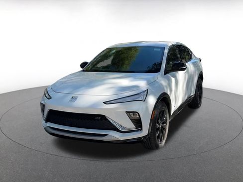 Used 2025 Buick Envista Sport Touring image 7