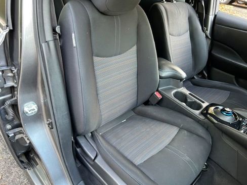 Used 2020 Nissan Leaf SV w/ SV All Weather Package image 27