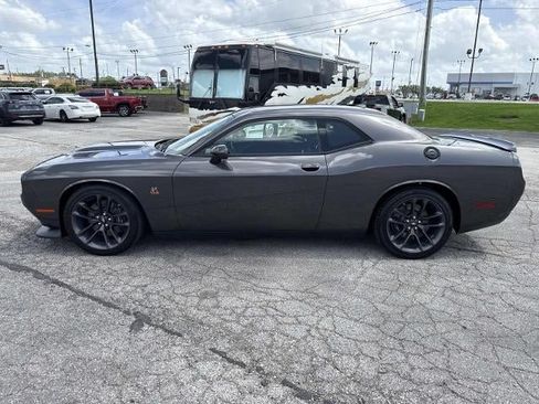 Used 2022 Dodge Challenger R/T Scat Pack RWD image 8
