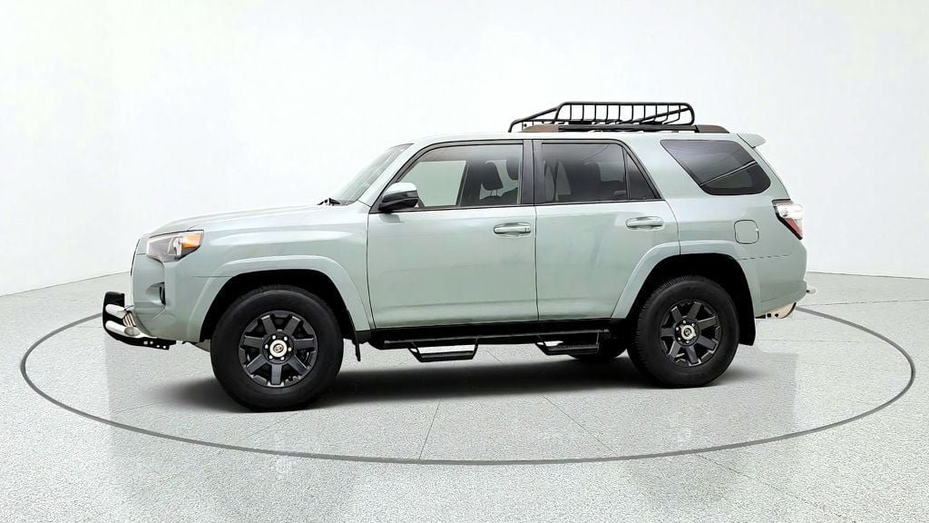 Used 2022 Toyota 4Runner Trail Special Edition AWD/4WD image 8