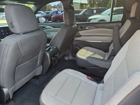 Used 2026 Chevrolet Traverse LT w/ Driver Confidence Package FWD image 34