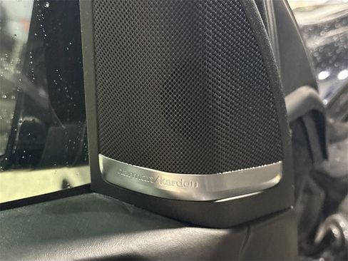 Used 2012 Mercedes-Benz ML 63 AMG 4MATIC image 20