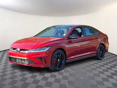 Used 2025 Volkswagen Jetta GLI Autobahn FWD image 3