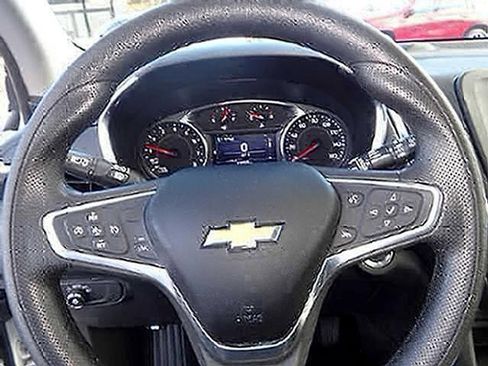 Used 2022 Chevrolet Equinox LT FWD image 15
