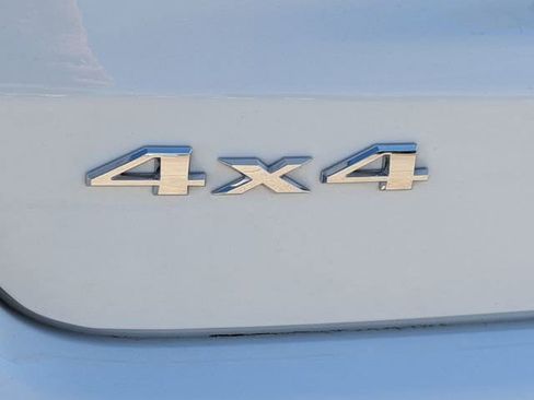 Used 2025 Jeep Compass Limited image 6