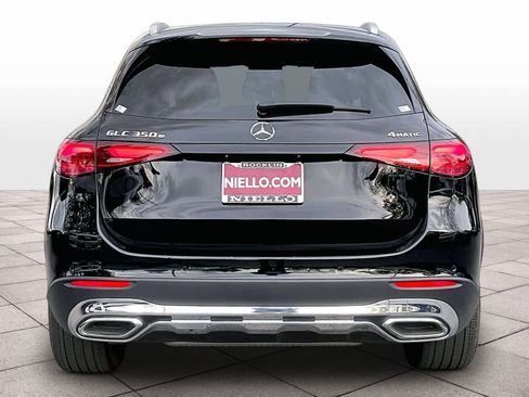Used 2025 Mercedes-Benz GLC 350e 4MATIC image 6