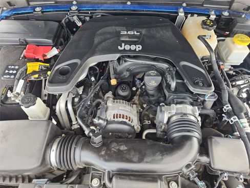 Used 2021 Jeep Gladiator Mojave AWD/4WD image 29