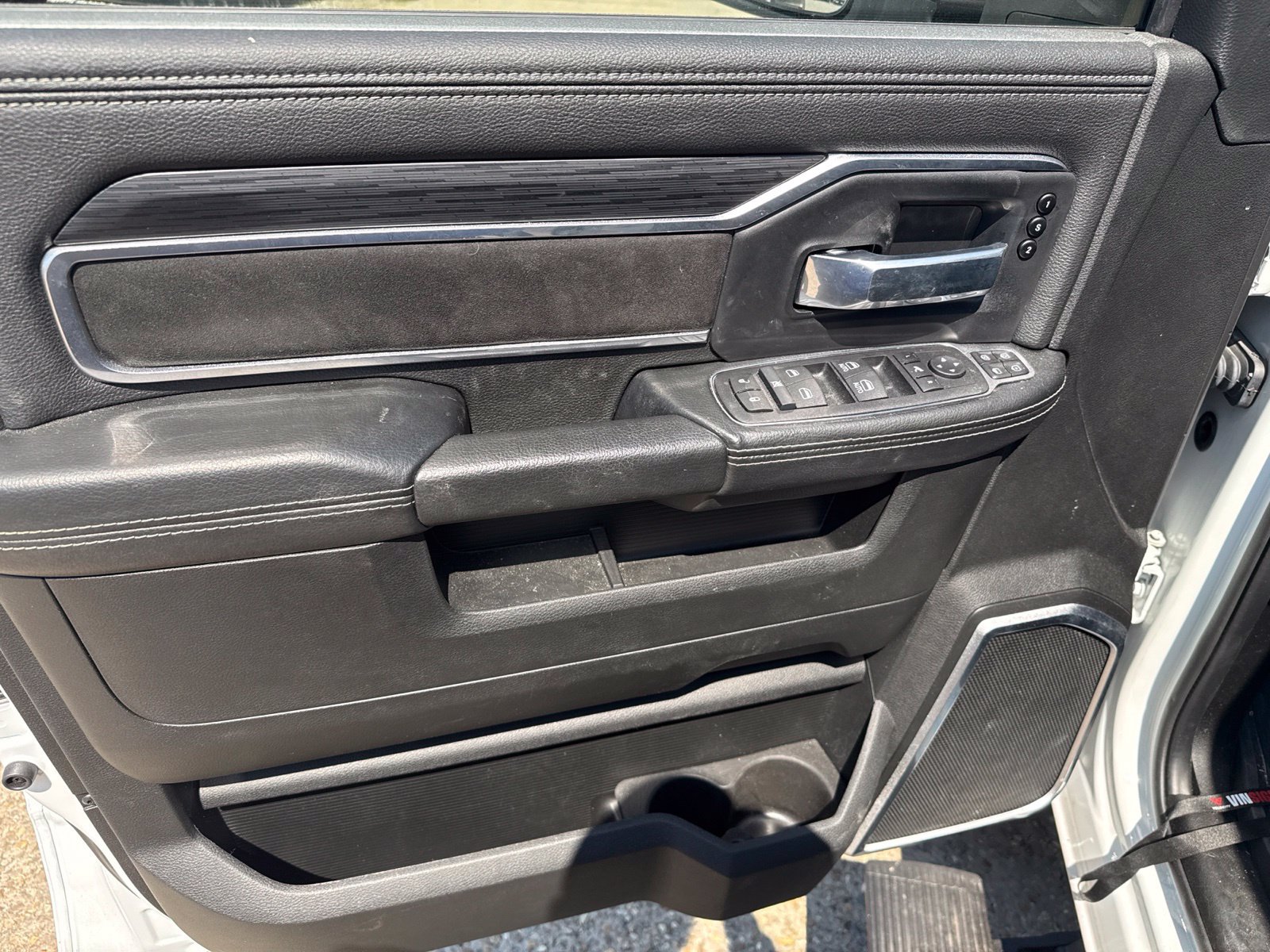 Used 2024 RAM 3500 Laramie w/ Night Edition AWD/4WD image 12