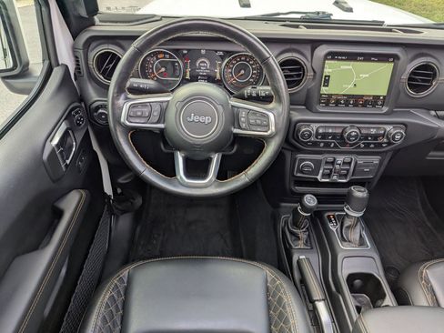 Used 2021 Jeep Wrangler Unlimited Sahara image 31