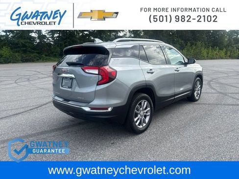 Used 2024 GMC Terrain SLT AWD/4WD image 5