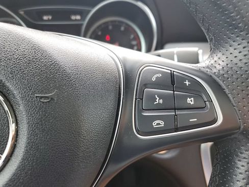 Used 2019 Mercedes-Benz GLA 250 4MATIC image 21